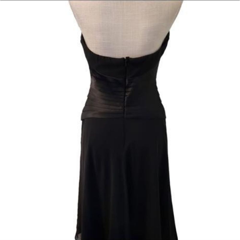 S.L . Fashions - Picture 4 of 4